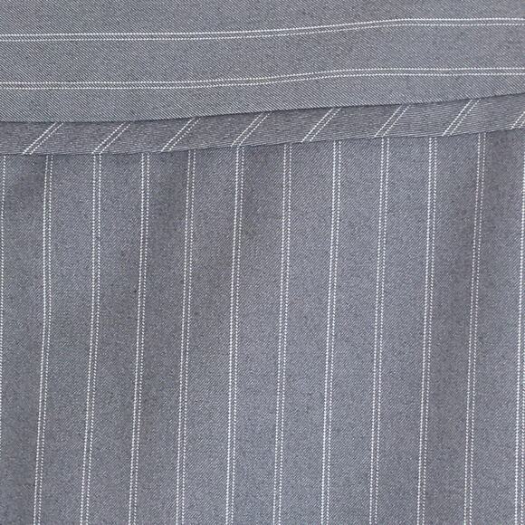 Calvin Klein Lined Gray PinStripe Skirt  Size 8 - Picture 10 of 11